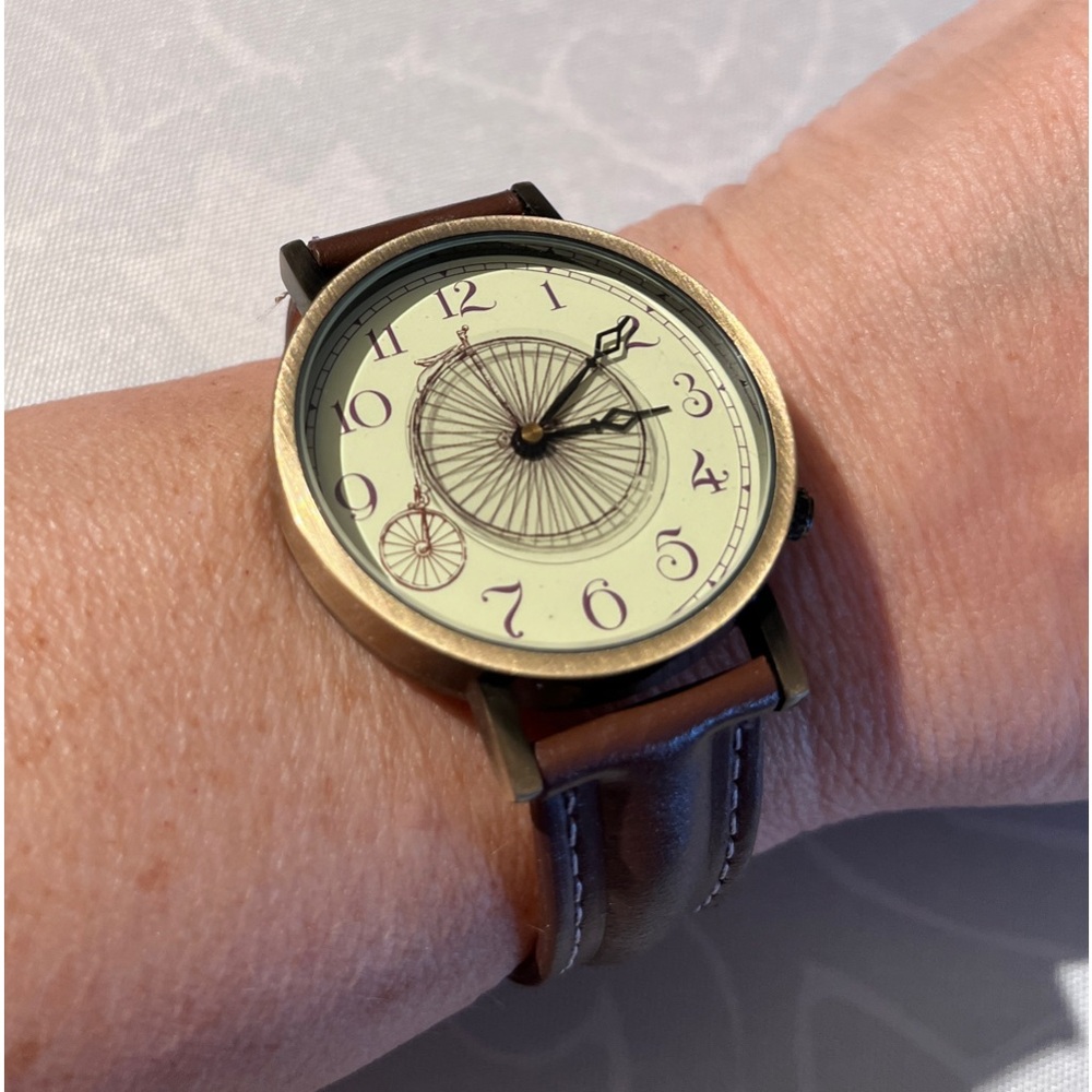 Unemployed Philosophers Guild Unisex Watch The Penny Earthing Watch Wrist